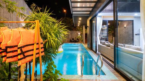Tho Quang Beach Villa | Luxury huge pool villa - Free pick up and Full AC