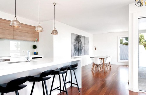 Corlette House | Luxury in Corlette 4 Drungall Ave
