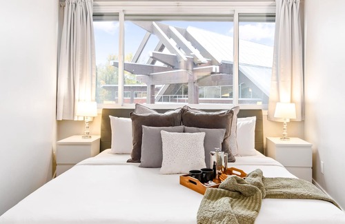 Village North Condo | Luxury in prime location! Whistler Central w/Mountain View 2 Min to Gondola.