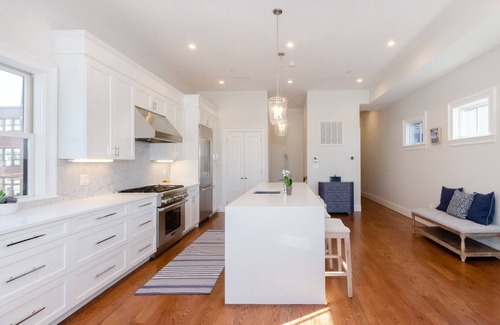 Central Square Condo | Luxury in the city. Parking. Walk to MIT and Harvard, now booking summer 2025