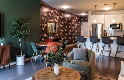 The Heights Condo | Luxury Jersey City Condo/Parking 20 min to NYC
