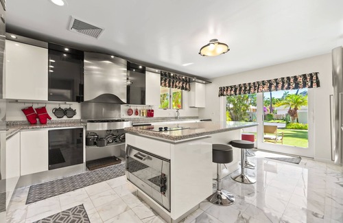 Kahala House | Luxury Kahala Oasis by Gather: Spacious 6BR Retreat w/Pool, Spa & Near Beach