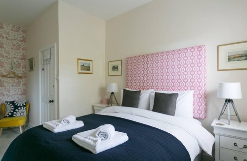 Hexham House | Luxury King bedroom w ensuite shower room in the wing of a private Country House