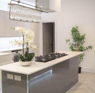 Lewisham House | Luxury Kingsize Room in London