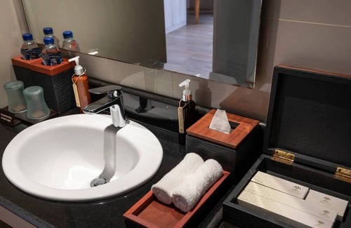 Lembongan Island Resort | Luxury Lagoon Suite with Beach Access in Lembongan