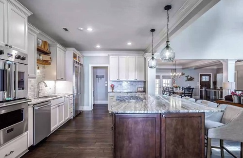 Lake Oconee House | Luxury Lake Escape with game room and hot tub!