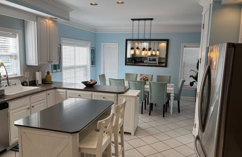 Steele Creek House | Luxury Lake House, Pool, Hot tub, Dock, Beach, Game room ,Boat Rental available