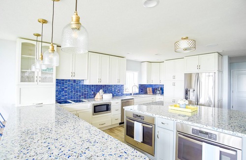 Vermilion Cottage | Luxury lake house with private beach and amazing Lake Erie views!