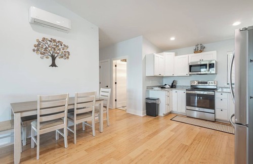 Indian Point Villa | Luxury Lake Villa: Heated Pool, Hot Tub, Game Room, Stunning Lake Views! 2BD/2BA