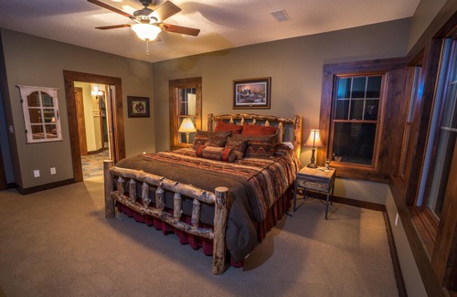 Minong House | Luxury lakefront cabin rental in wisconsin