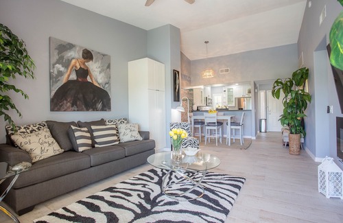 Arrowhead Ranch Condo | Luxury Lakefront Condo freshly renovated in Gated Community