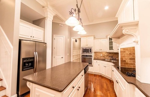 Eatonton House | Luxury Lakefront Getaway on Beautiful Lake Sinclair