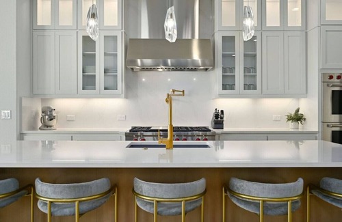 Leander House | Luxury Lakefront Travis -Heated Pool/Games/Theater