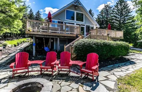 Poplar Ridge House | Luxury Lakehouse, sunsets, kayaks, hot tub, sauna, 20 min to Skaneateles Village