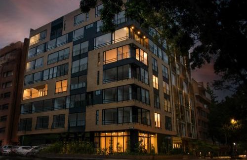 Antiguo Country Apartment | Luxury Living Across from El Virrey Park 301