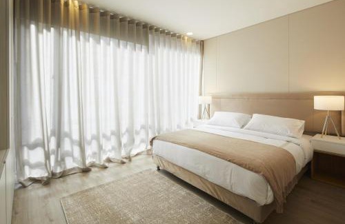 Antiguo Country Apartment | Luxury Living Across from El Virrey Park 301