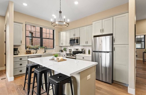 Midtown Apartment | Luxury Living Modern Midtown Ensuite Baths & Patio