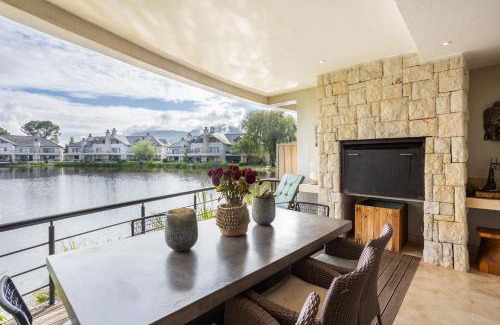 Cape Winelands House | Luxury Lodge 4C, Pearl Valley Golf Course
