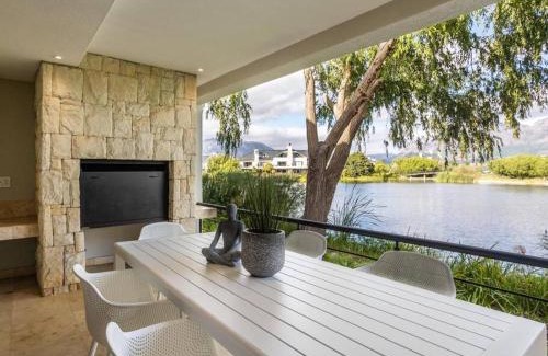 Cape Winelands House | Luxury Lodge 5F, Pearl Valley Golf Estate