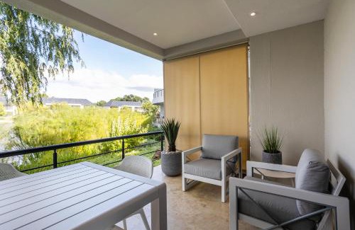 Cape Winelands House | Luxury Lodge 5F, Pearl Valley Golf Estate