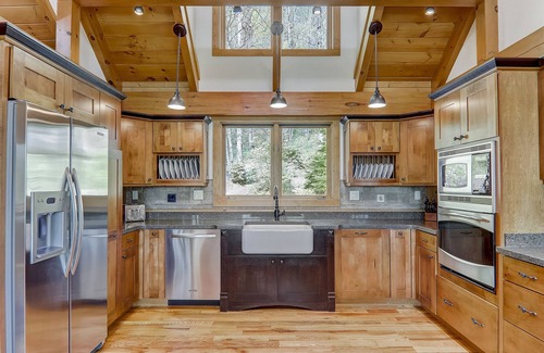 Laurel Ridge House | Luxury Lodge w/Sauna + Hot Tub, Near Asheville | Inc. Biltmore Pass