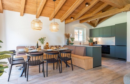 Eben im Pongau Ski Chalet | Luxury lodge with a private sauna near Flachau