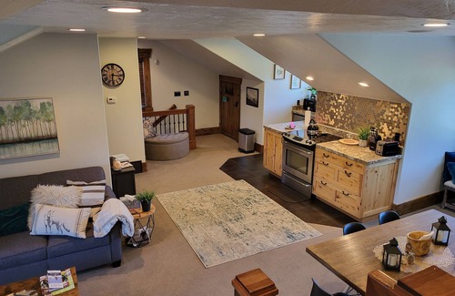 Midway House | LUXURY Loft on Multi-Million 4 acre Estate in charming, Swiss town