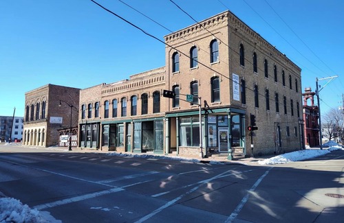 Oshkosh Condo | Luxury Loft Riverfront Condo, prime Oshkosh location with spacious rooftop patio