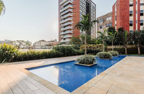 Petropolis Apartment | Luxury Loft W/beautiful View in Petropolis Aho1402