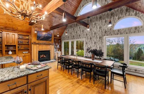 Ellicottville Ski Chalet | Luxury Log Chalet with Hot Tub, Games Room & Hill Views!