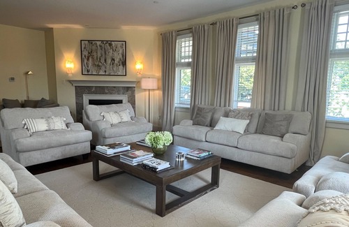 Fieldston House | Luxury Mansion - Country Home in NYC - 12 miles from Midtown Manhattan