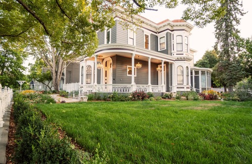 Napa Apartment | LUXURY MANSION DOWNTOWN NAPA