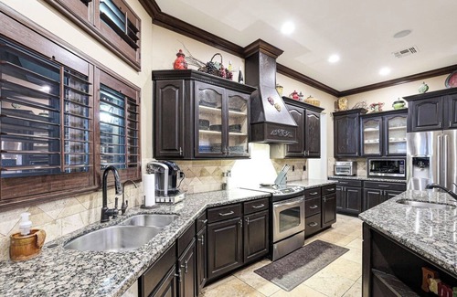 Litchfield Park House | Luxury Mansion with 4 private balconies! Amazing inside and outside!