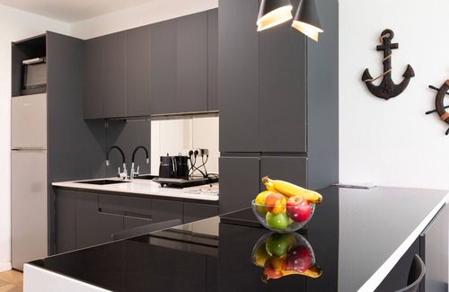 Herzliya Pituach Apartment | Luxury Marine Complex Garden Apartment
