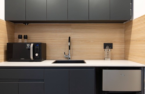 Herzliya Pituach Apartment | Luxury Marine Complex Garden Apartment