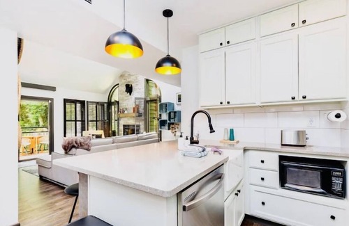 The Galena Territory House | Luxury Meets Comfort Instagram-Worthy,12 Min 2 Town, Pools, Trails