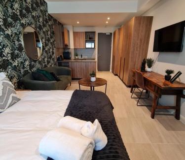 Menlyn Apartment | Luxury Menlyn Maine Apartment