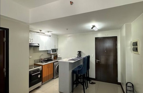 Cubao Apartment | Luxury minimalist in the heart of Cubao