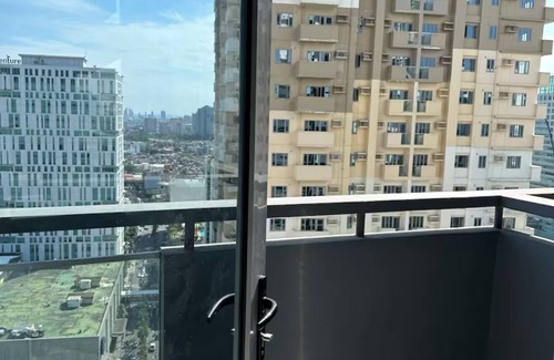 Cubao Apartment | Luxury minimalist in the heart of Cubao