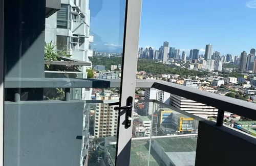 Cubao Apartment | Luxury minimalist in the heart of Cubao