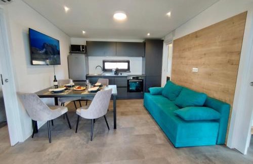 Cove Murtar Other | Luxury Mobile Home Oleander