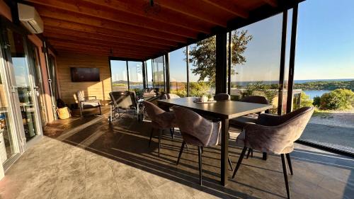 Cove Murtar Other | Luxury Mobile Home Oleander