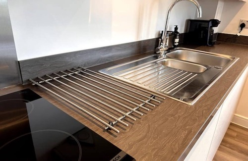 Ebbsfleet Valley Apartment | Luxury Modern 2 Bed Apartment in Ebbsfleet
