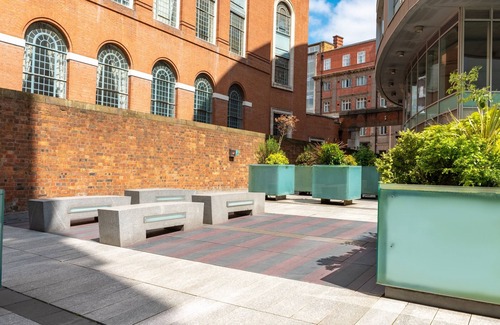 St George's Quarter Apartment | Luxury, Modern, 1 Bed, Citycentre,familyfriendly