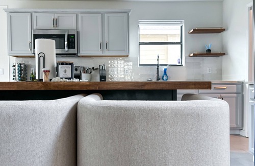 Berdoll Farms House | Luxury modern 3 bedroom house near the airport
