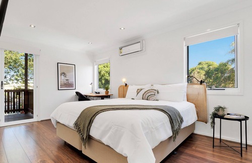 Morningside House | Luxury Modern 3 BR Townhouse with Lockup Garage