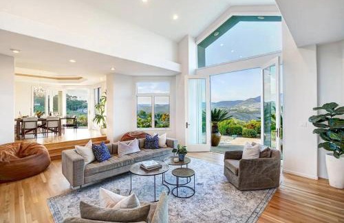 Fallbrook Villa | Luxury Modern Chateau near wineries & beaches