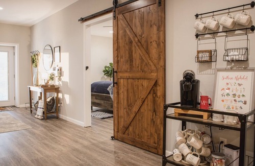 Barnardsville House | Luxury Modern Farmhouse Private Hiking & Creek area close to Asheville