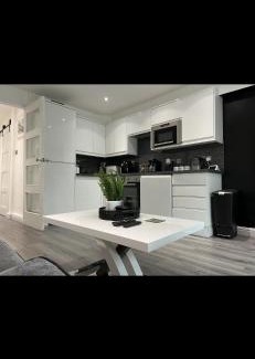 Stone Apartment | Luxury modern flat