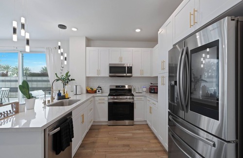 Ontario House | Luxury Modern Prime 3/2 Brand New Home Near Ontario Airport